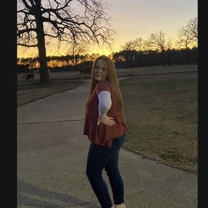 Meet your Posher, Jaicey